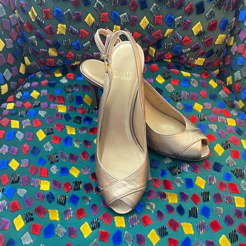 Stuart Weitzman Metallic gold Peep-Toe Slingback Heels size 10